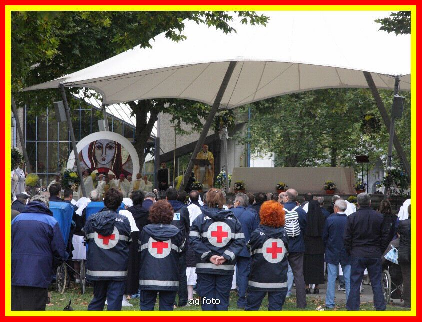 2008Lourdes 678_tn.jpg